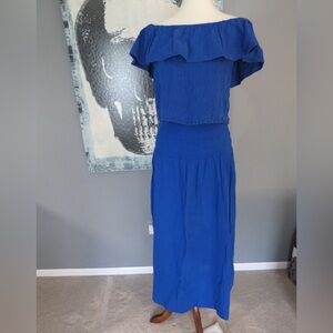 Blue Off-Shoulder Women's Blouse & Matching Skirt